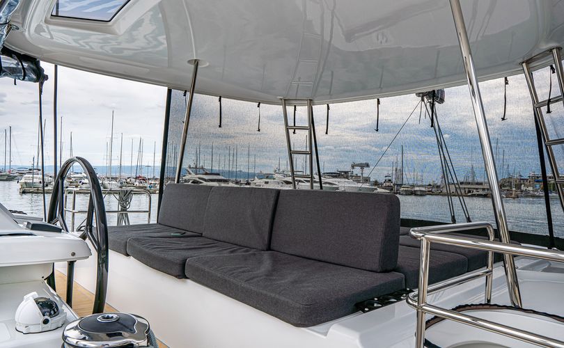 Lagoon 50