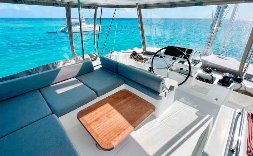 Lagoon 51