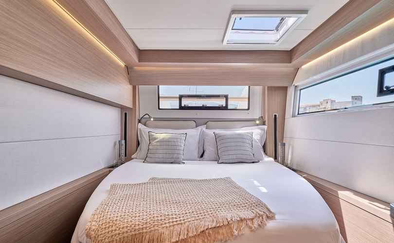 Lagoon 51