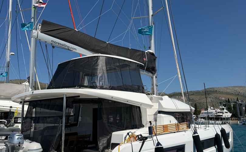 Lagoon 51