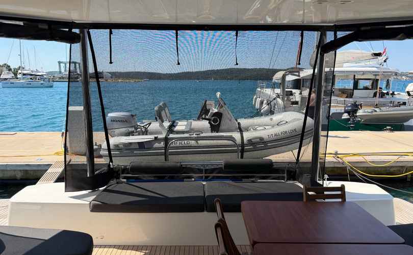 Lagoon 51