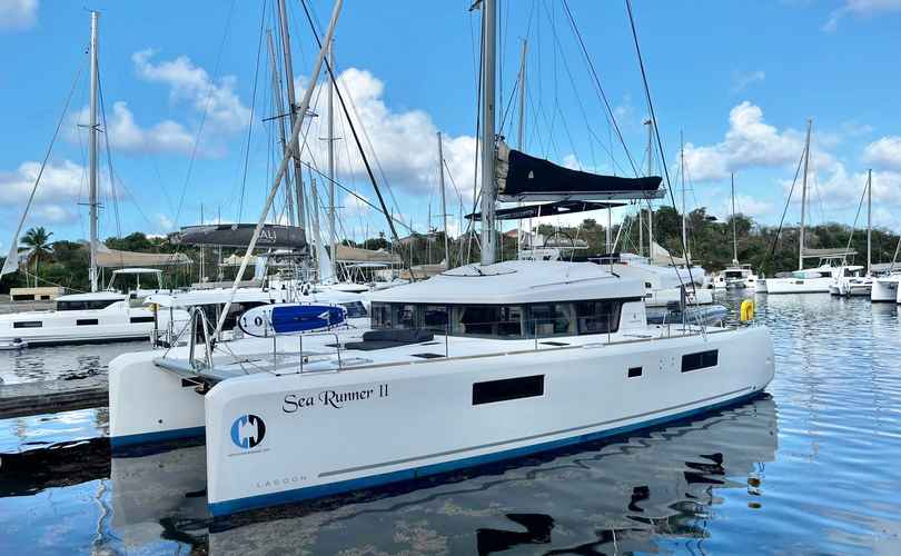 Lagoon 52