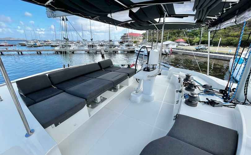 Lagoon 52