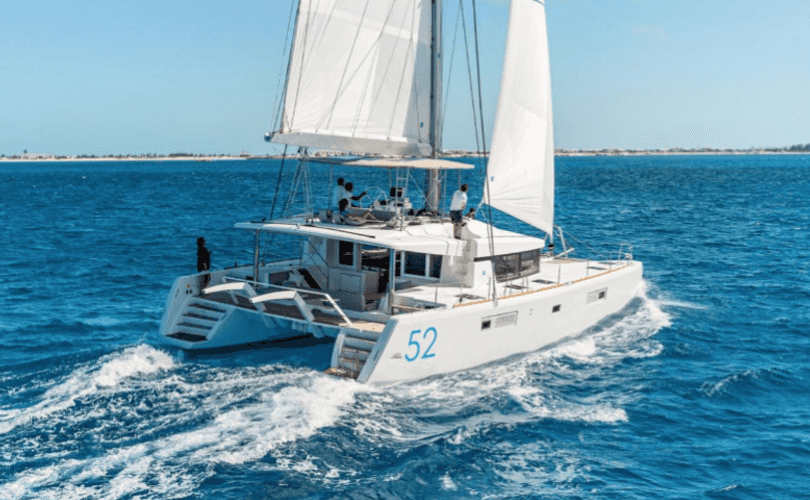 Lagoon 52