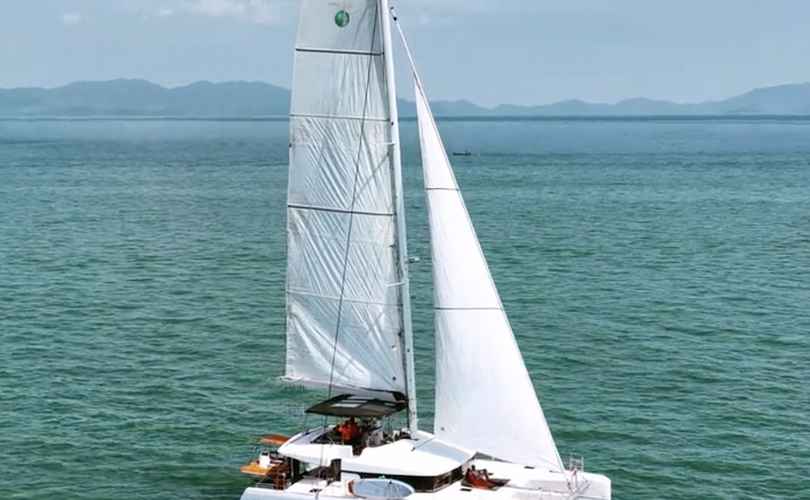 Photo Lagoon 52 Fly (2018)