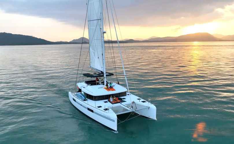 Photo Lagoon 52 Fly (2018)