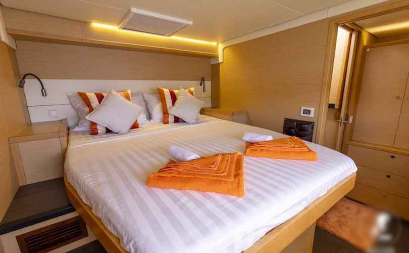 Photo Lagoon 52 Fly (2018)