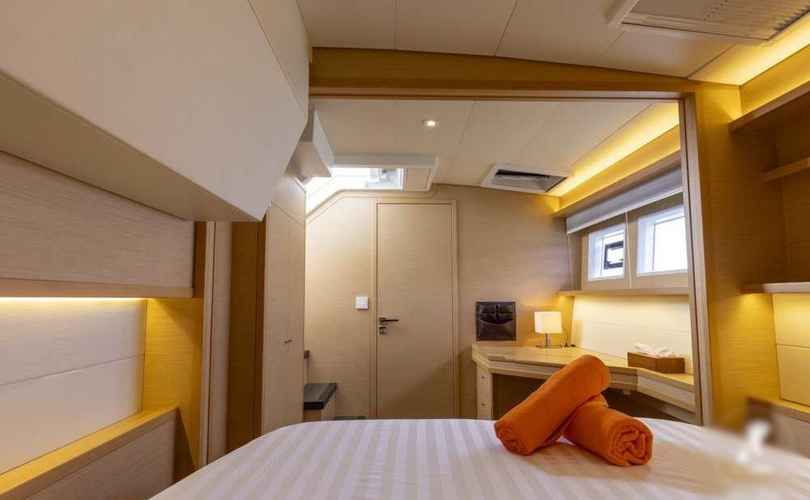 Photo Lagoon 52 Fly (2018)