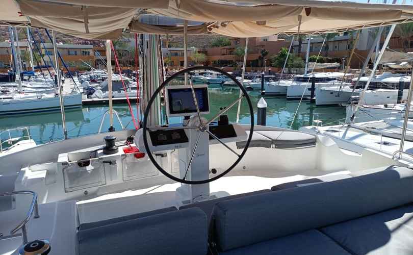 Photo Lagoon 52 Fly (2020)