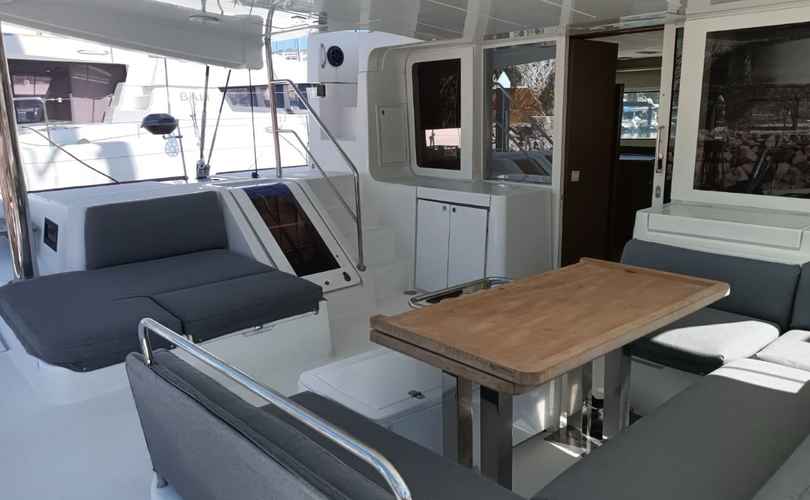 Photo Lagoon 52 Fly (2020)