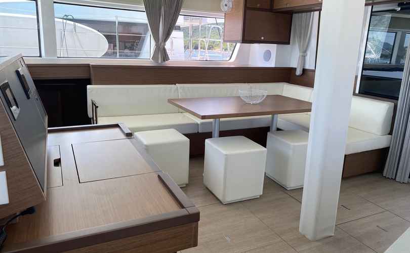 Lagoon 52 Fly