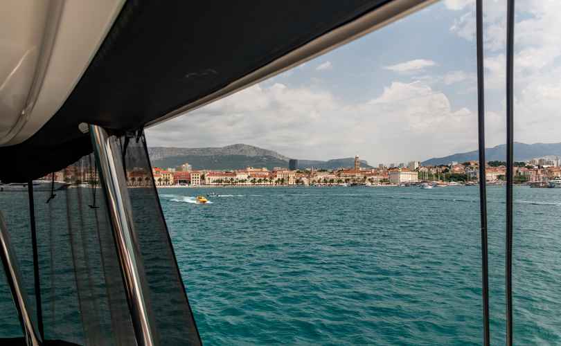 Lagoon 55