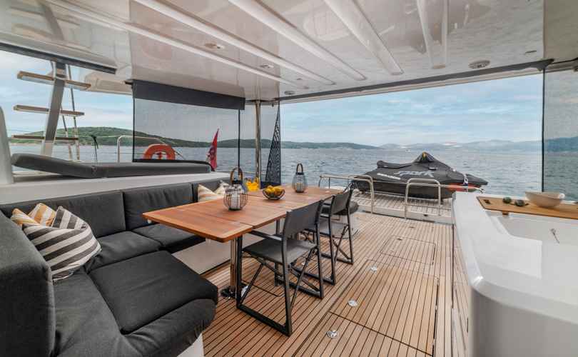 Lagoon 55