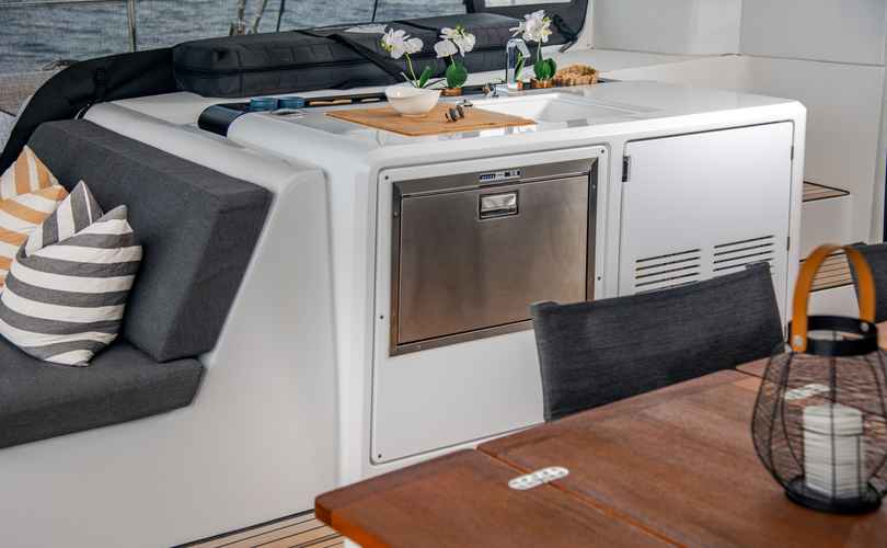 Lagoon 55