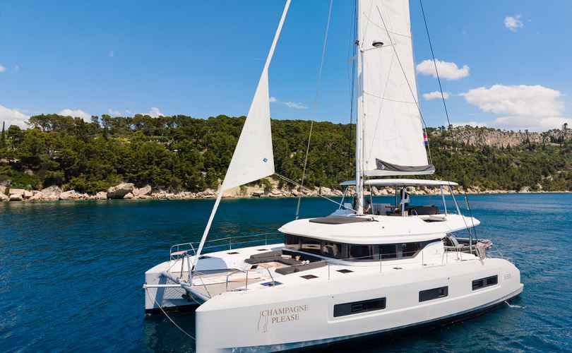 Lagoon 55