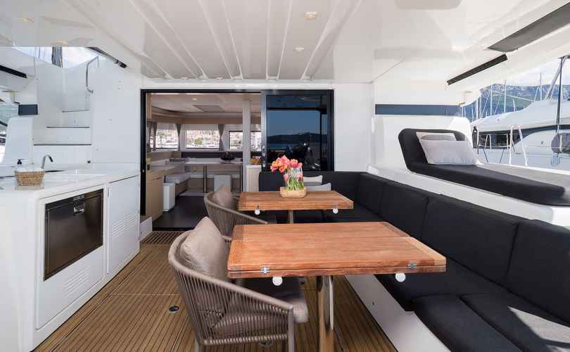Lagoon 55