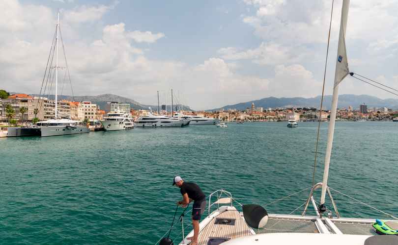 Lagoon 55