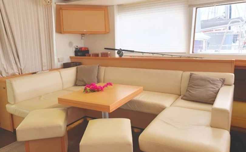 Lagoon 560