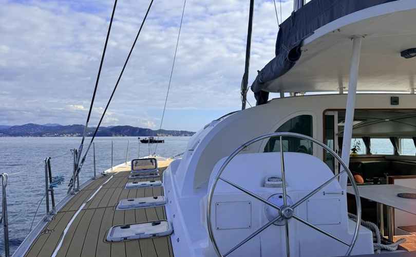 Lagoon 570