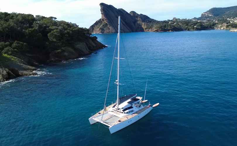 Lagoon 570