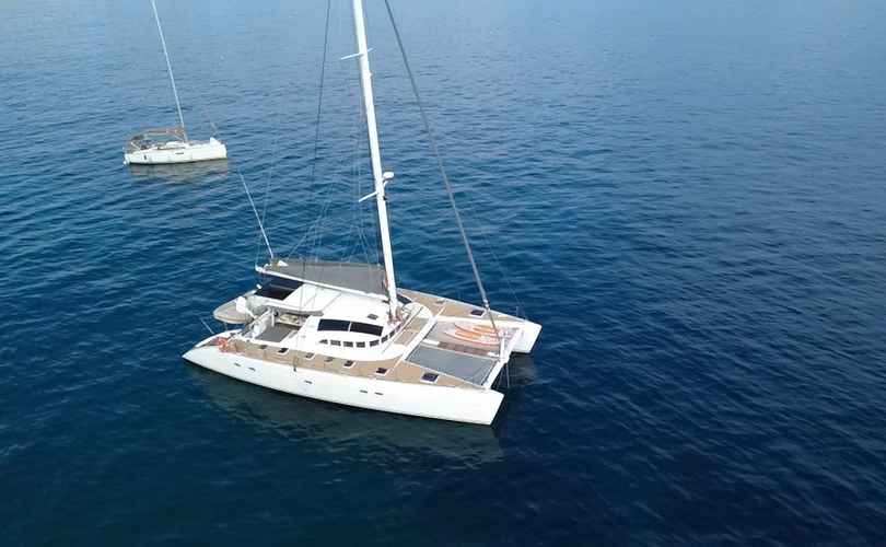 Lagoon 570