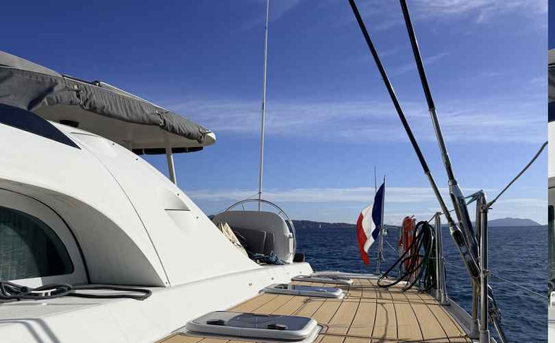 Lagoon 570