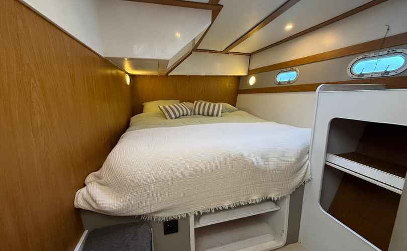 Lagoon 570