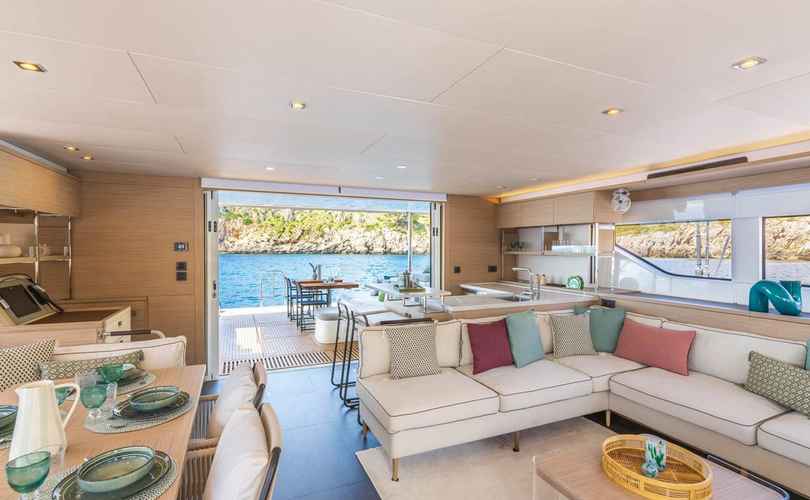 Photo Lagoon 60 (2026)