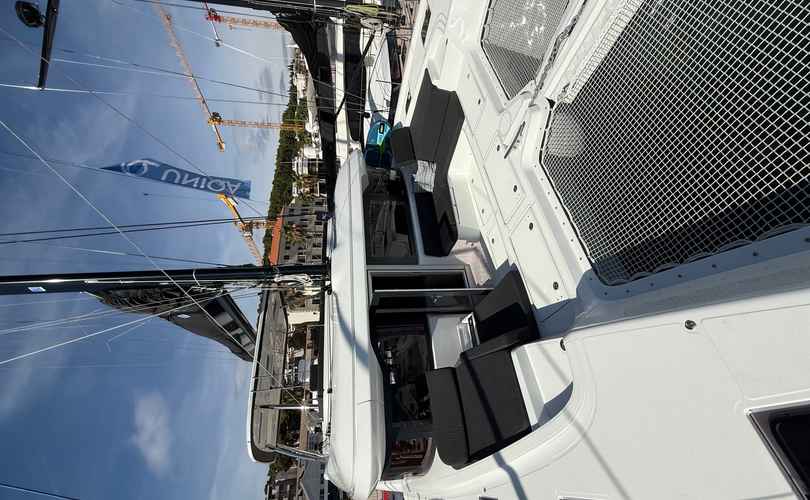 Photo Lagoon 60 (2025)