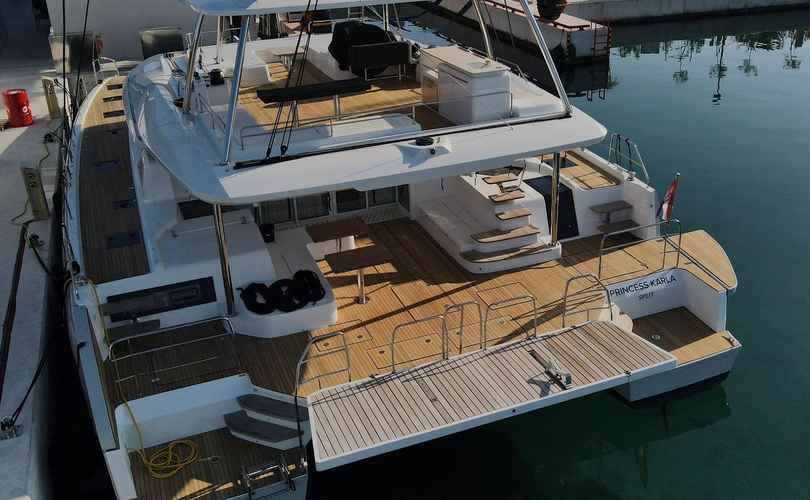 Photo Lagoon 60 (2025)