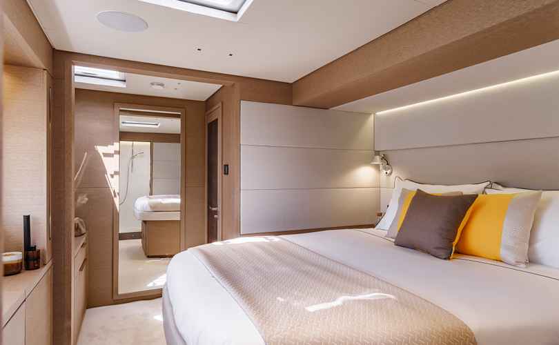 Photo Lagoon Sixty 5 (2026)