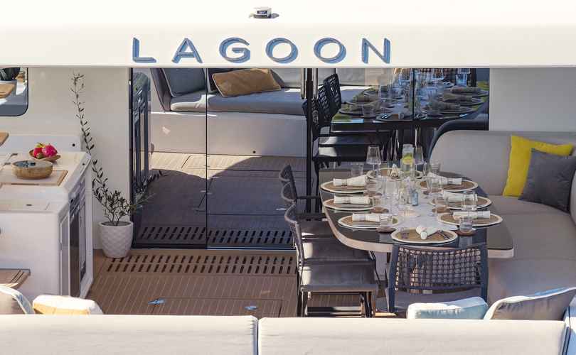 Lagoon Sixty 7