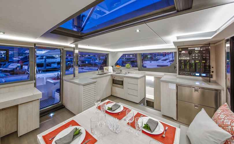 Photo Leopard 45 (Classic)