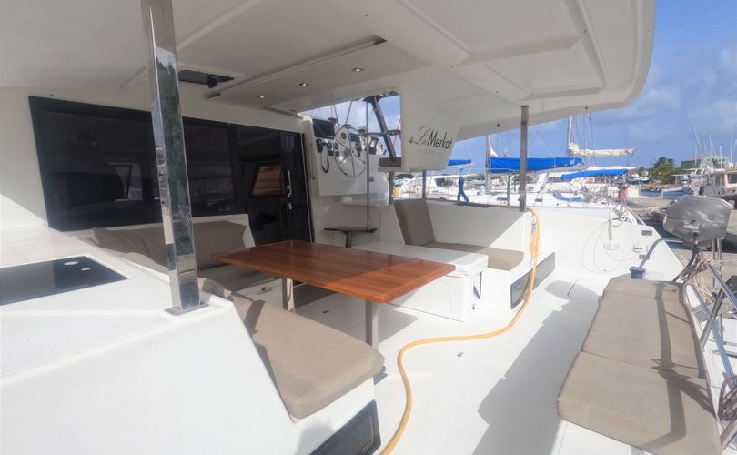 Lucia 40