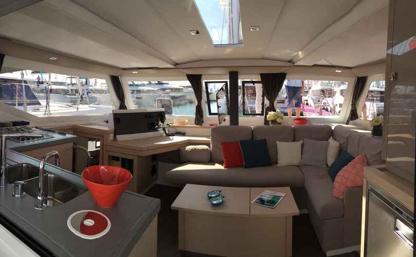 Lucia 40