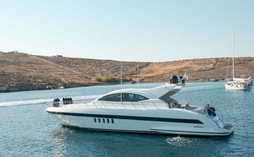Photo Mangusta 72 (2005)