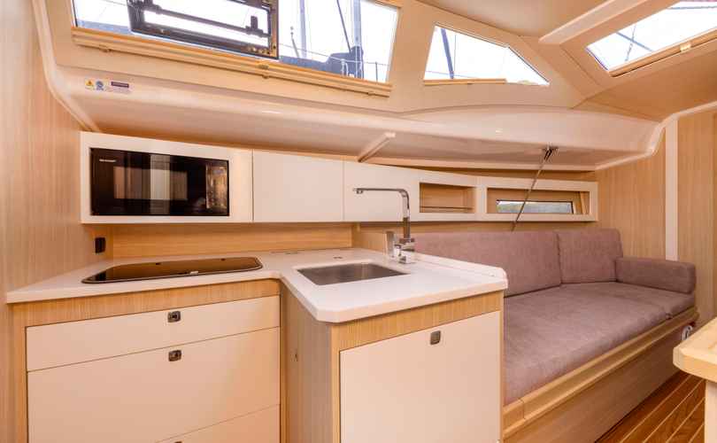 Maxus 34