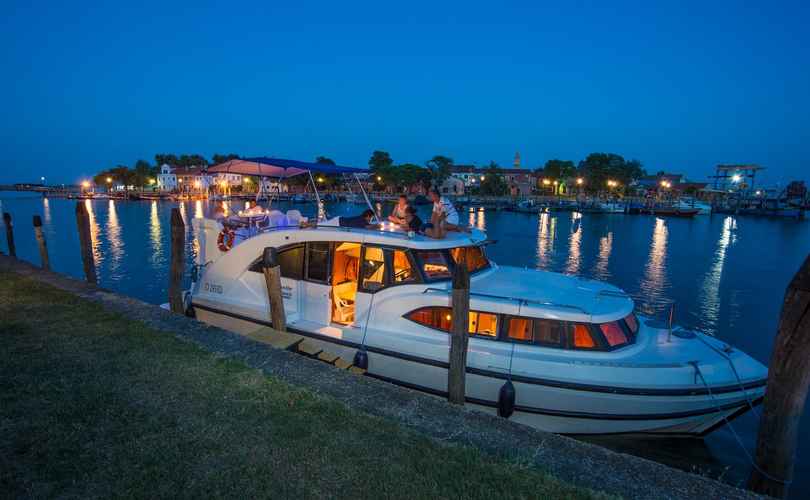 Photo Minuetto 6+ (2010)