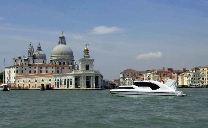 Photo Minuetto 6+ (2009)