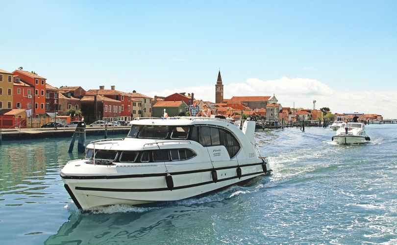 Photo Minuetto 6+ (2011)