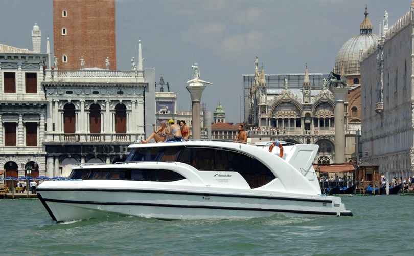 Photo Minuetto 6+ (2009)