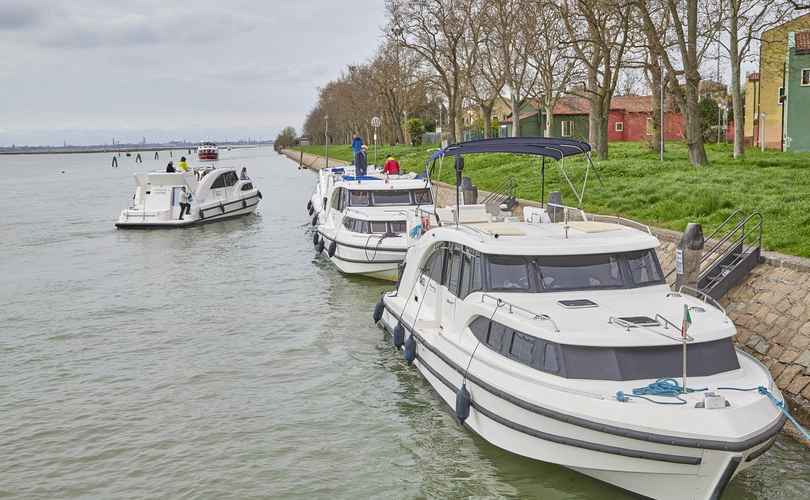 Photo Minuetto 6+ (2011)