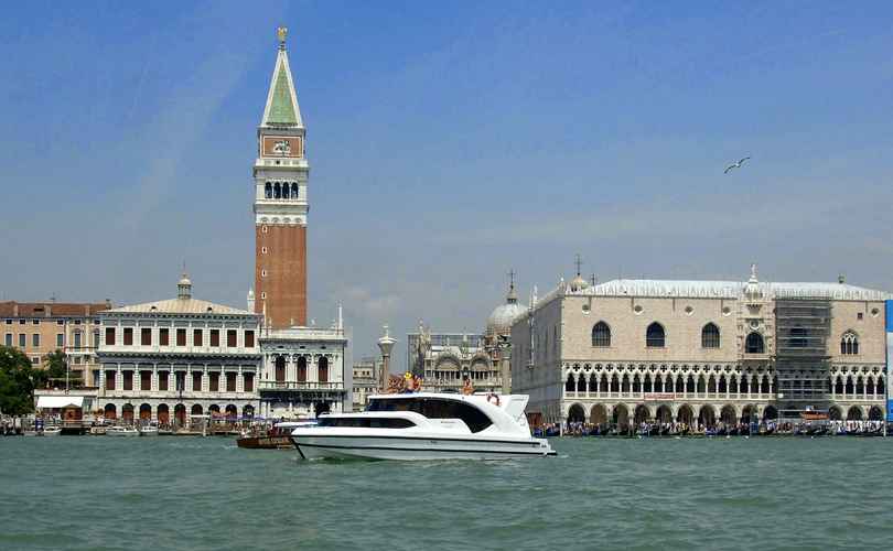 Photo Minuetto 6+ (2009)