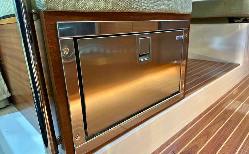 Photo Nimbus 305 coupé (2026)