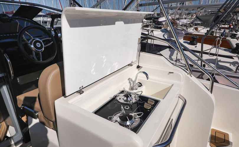 Photo Nuva M9 Cabin (2024)