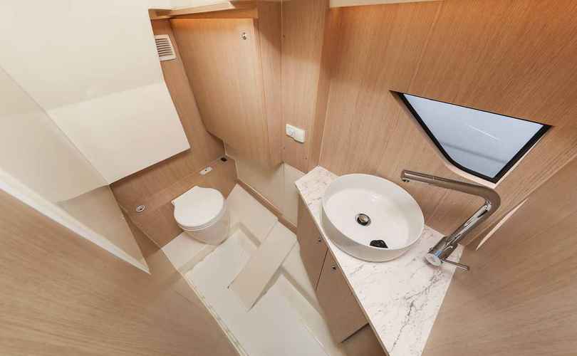 Photo Nuva M9 Cabin (2024)