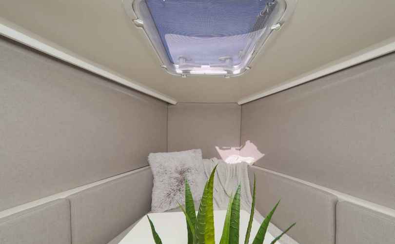 Photo Nuva M9 Cabin (2024)
