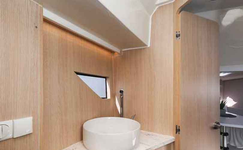 Photo Nuva M9 Cabin (2024)