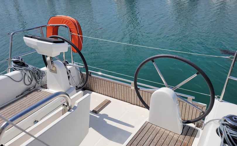 Oceanis 30.1