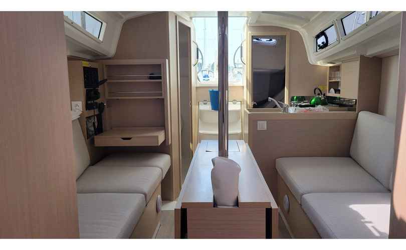 Oceanis 30.1